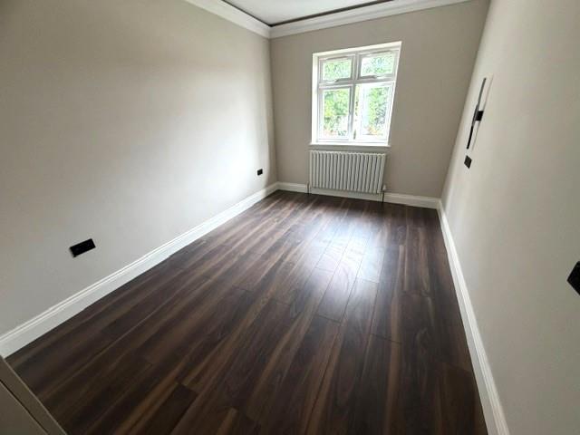 Beech Walk, Mill Hill